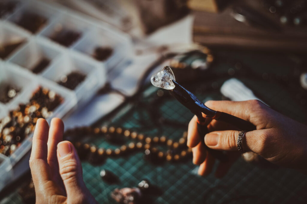 Una de las mejores opciones para hacer regalos: las joyas personalizadas